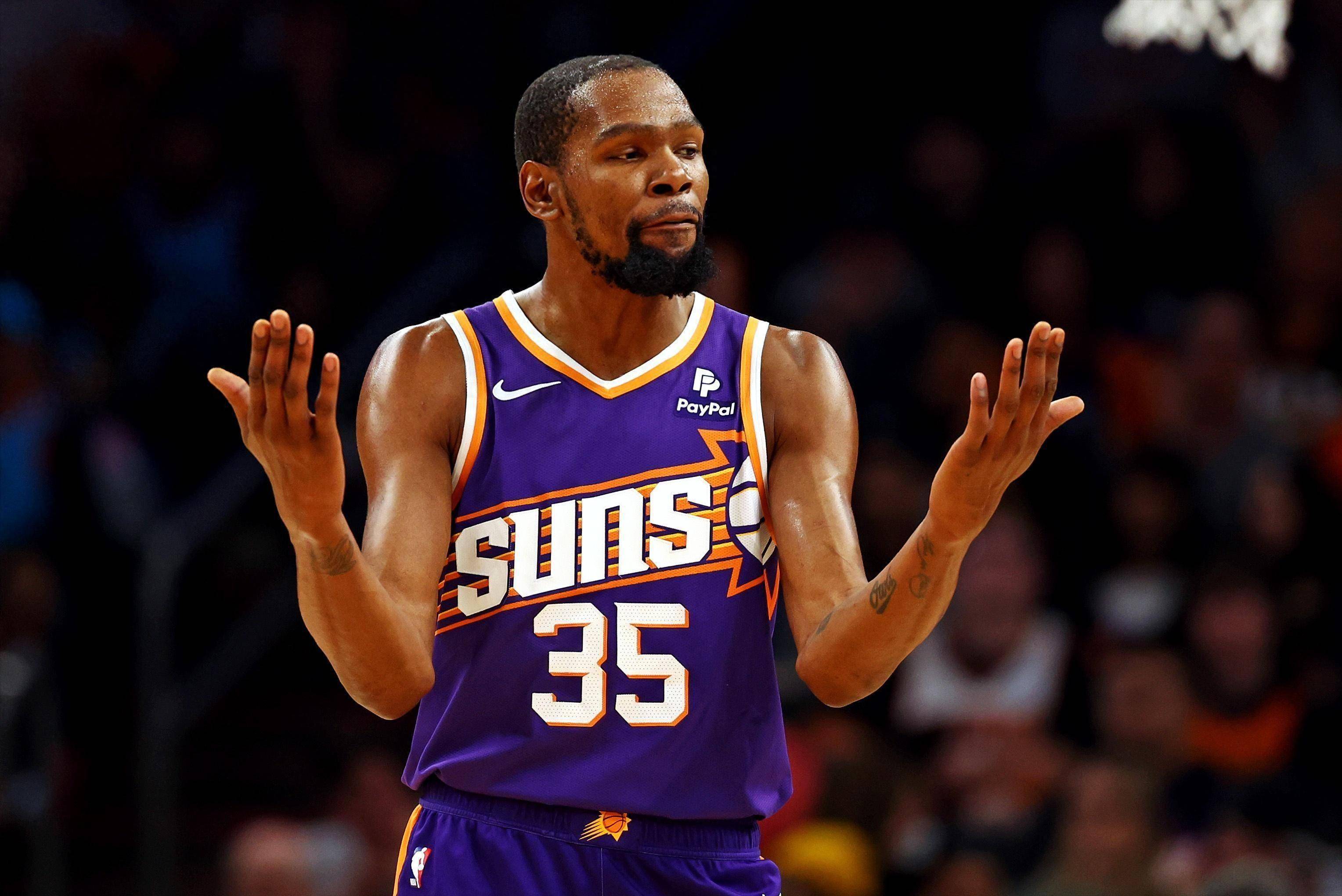 不仅是对她 不仅是对她