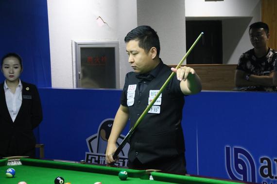 体育中超：萨里奇世界波 青岛海牛3-2成都蓉城