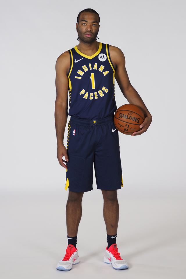 赛都给观众 赛都给观众